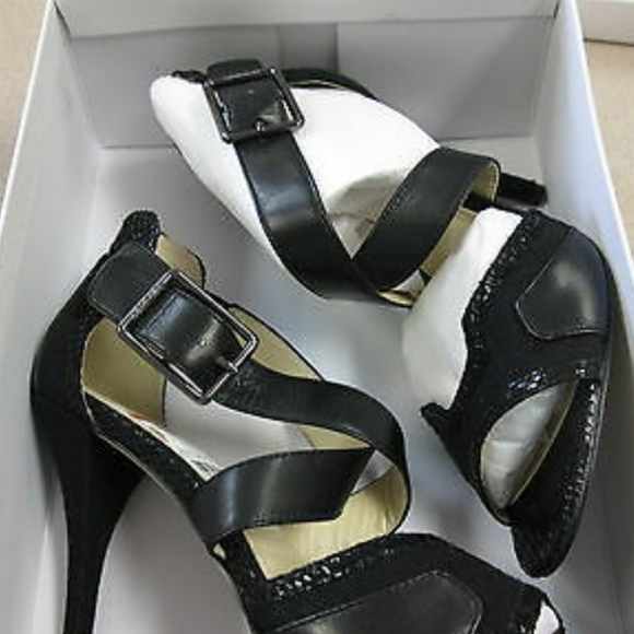 Fabulous Zahara Linen Heels * Clavin Klein. - Picture 8 of 8